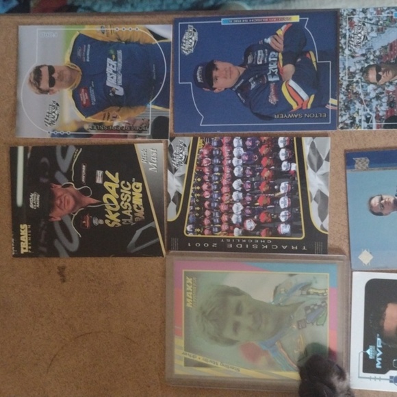 Assorted Racing Trading Cards - Picture 4 of 4